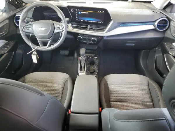 KL77LHEP2SC225433 2025 CHEVROLET TRAX - Image 8