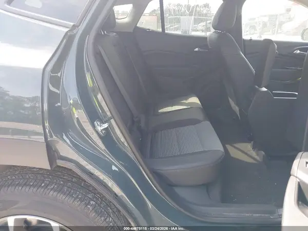 KL77LHEP2SC233712 2025 CHEVROLET TRAX - Image 8