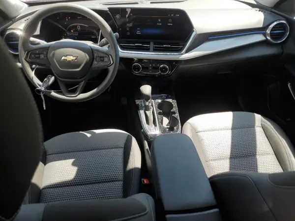 KL77LHEP2SC233936 2025 CHEVROLET TRAX - Image 8