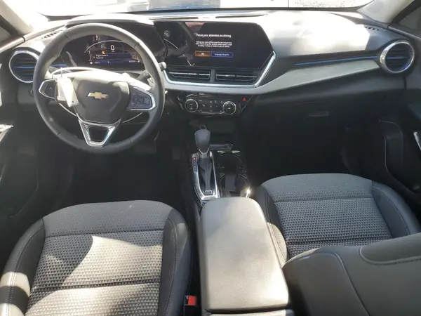 KL77LHEP2SC243284 2025 CHEVROLET TRAX - Image 8
