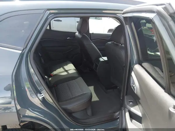 KL77LHEP2SC245276 2025 CHEVROLET TRAX - Image 8