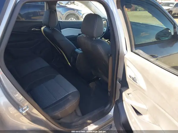 KL77LHEP2SC256987 2025 CHEVROLET TRAX - Image 8