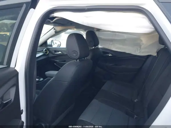 KL77LHEP2SC258738 2025 CHEVROLET TRAX - Image 8