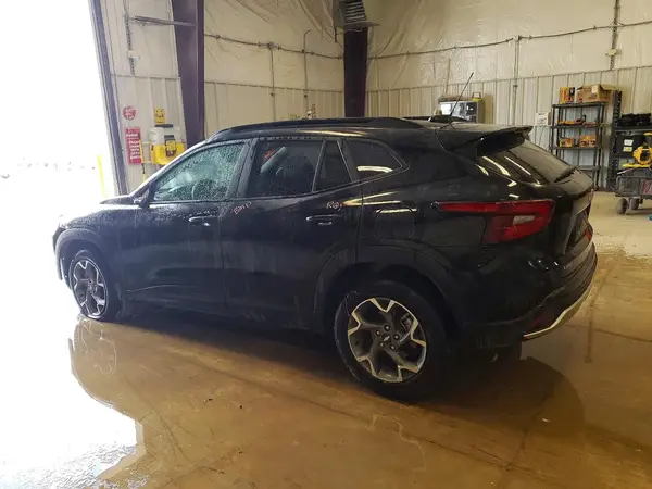 KL77LHEP2SC259727 2025 CHEVROLET TRAX - Image 2