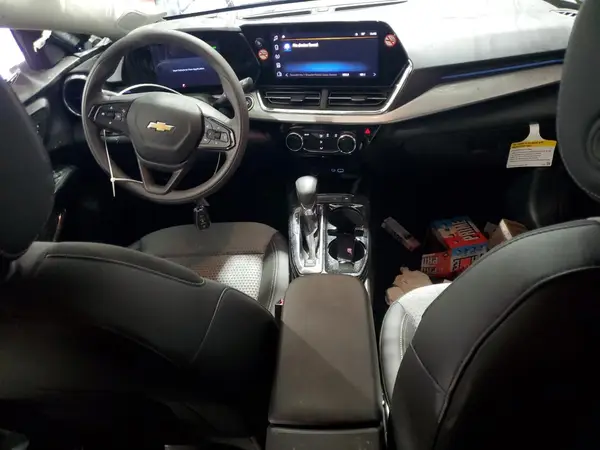 KL77LHEP2SC263566 2025 CHEVROLET TRAX - Image 8
