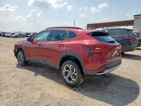 KL77LHEP2SC276947 2025 CHEVROLET TRAX - Image 2