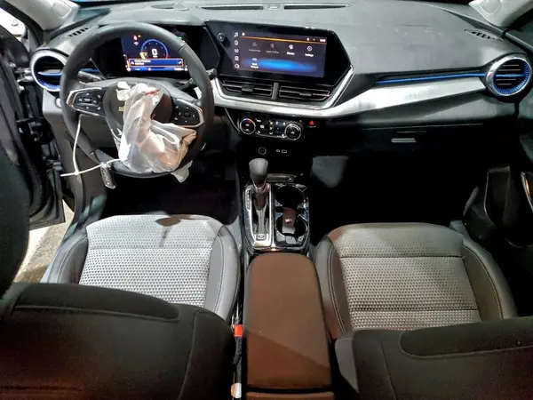 KL77LHEP2SC331445 2025 CHEVROLET TRAX - Image 8