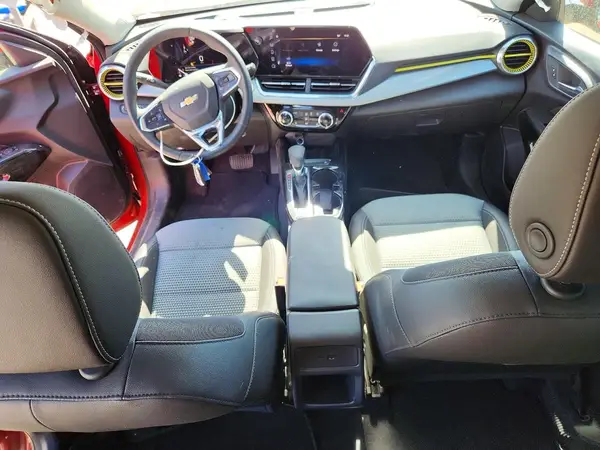 KL77LHEP2TC014430 2026 CHEVROLET TRAX - Image 8