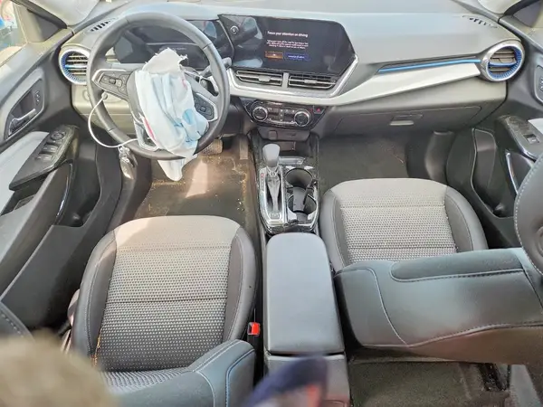 KL77LHEP2TC037853 2026 CHEVROLET TRAX - Image 8