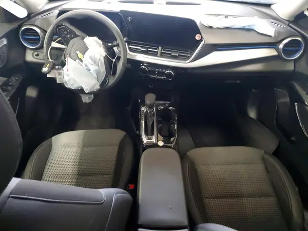 KL77LHEP2TC045497 2026 CHEVROLET TRAX - Image 8