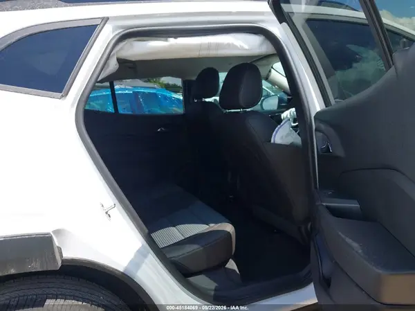 KL77LHEP2TC126435 2026 CHEVROLET TRAX - Image 8