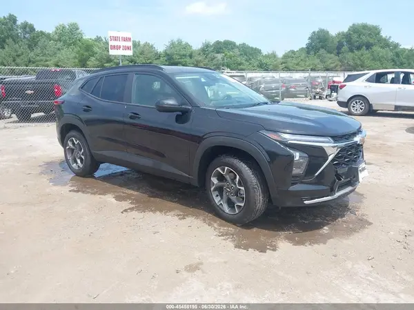KL77LHEP2TC140383 2026 CHEVROLET TRAX - Image 1