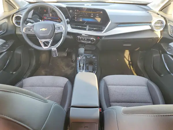 KL77LHEP3SC031235 2025 CHEVROLET TRAX - Image 8