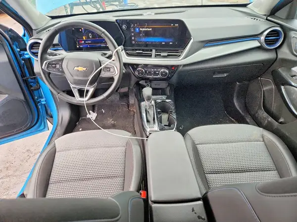 KL77LHEP3SC033373 2025 CHEVROLET TRAX - Image 8