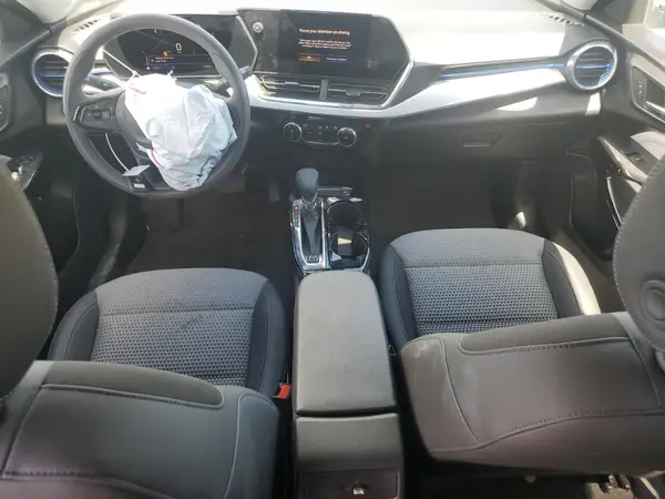 KL77LHEP3SC039254 2025 CHEVROLET TRAX - Image 8