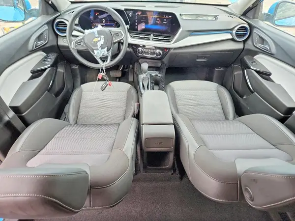 KL77LHEP3SC046754 2025 CHEVROLET TRAX - Image 8
