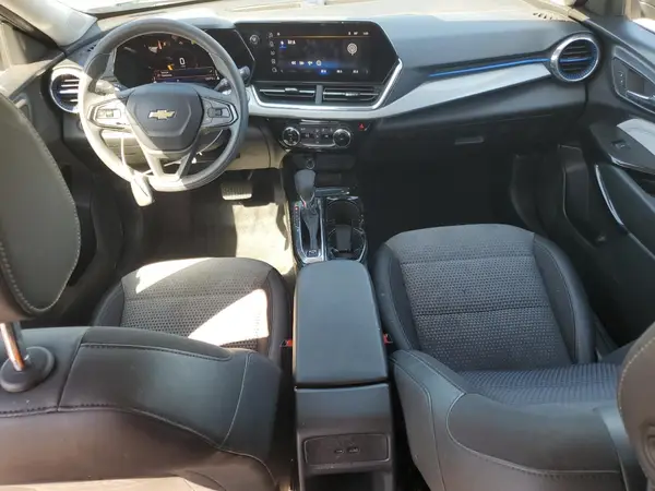 KL77LHEP3SC055177 2025 CHEVROLET TRAX - Image 8