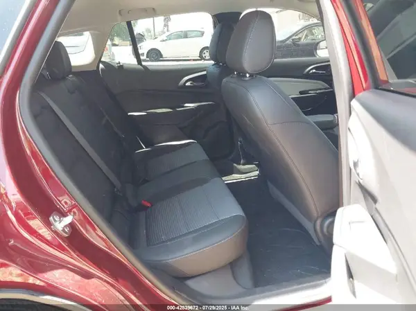 KL77LHEP3SC057530 2025 CHEVROLET TRAX - Image 8