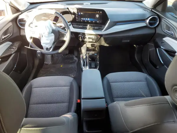 KL77LHEP3SC064770 2025 CHEVROLET TRAX - Image 8
