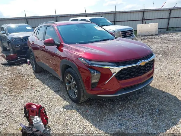KL77LHEP3SC066079 2025 CHEVROLET TRAX - Image 1