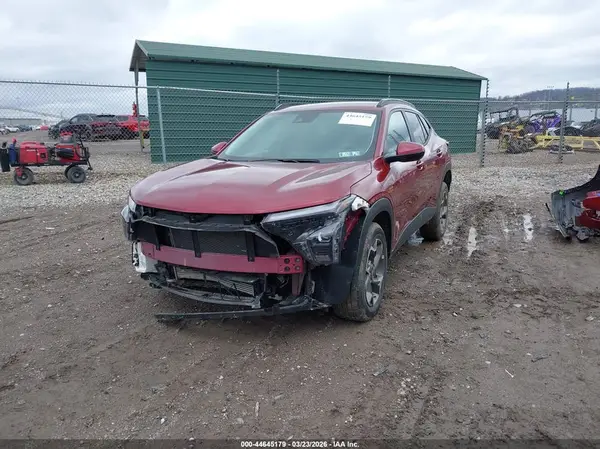 KL77LHEP3SC071248 2025 CHEVROLET TRAX - Image 2