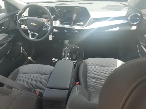KL77LHEP3SC076482 2025 CHEVROLET TRAX - Image 8