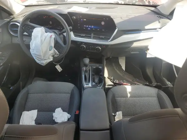 KL77LHEP3SC083867 2025 CHEVROLET TRAX - Image 8