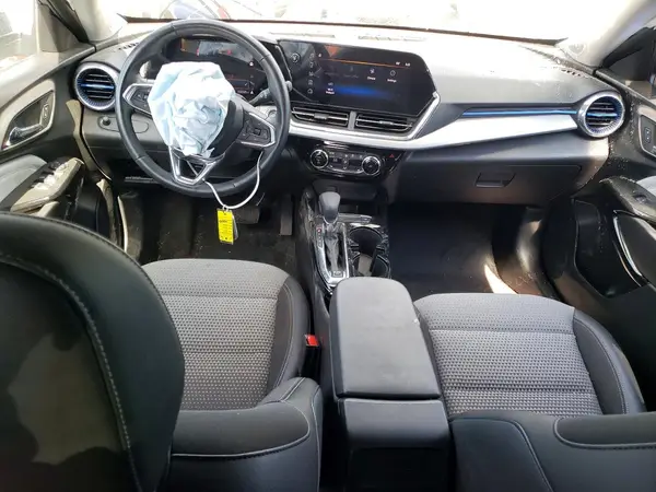 KL77LHEP3SC089037 2025 CHEVROLET TRAX - Image 8