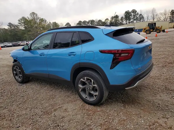 KL77LHEP3SC092018 2025 CHEVROLET TRAX - Image 2