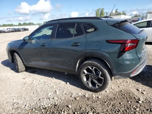 KL77LHEP3SC106483 2025 CHEVROLET TRAX - Image 2