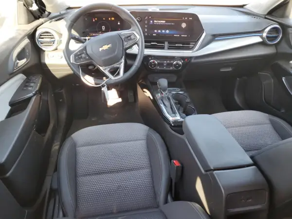 KL77LHEP3SC106483 2025 CHEVROLET TRAX - Image 8