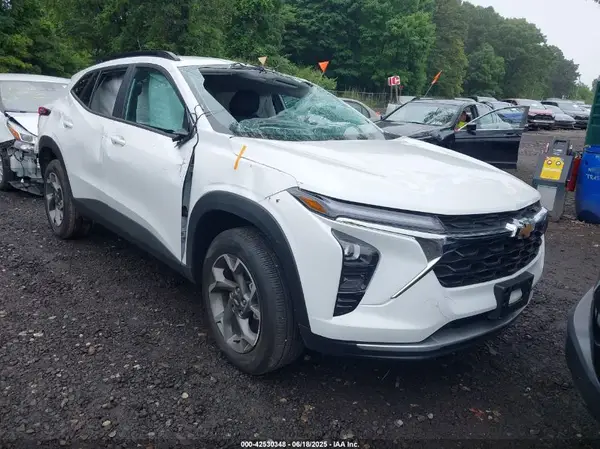 KL77LHEP3SC109092 2025 CHEVROLET TRAX - Image 1