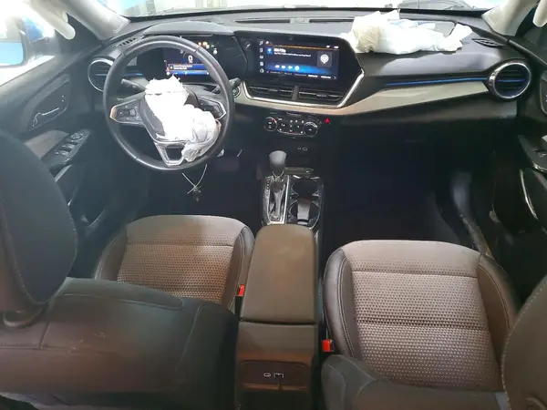 KL77LHEP3SC116236 2025 CHEVROLET TRAX - Image 8