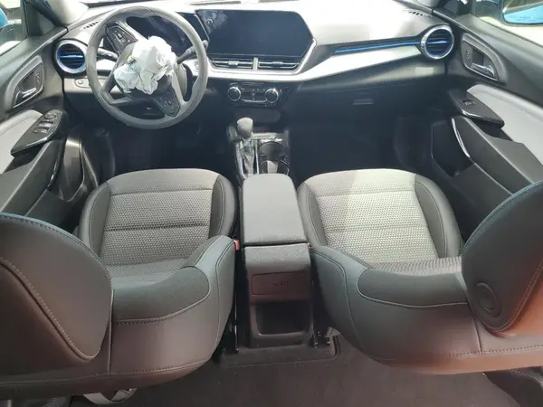 KL77LHEP3SC126765 2025 CHEVROLET TRAX - Image 8