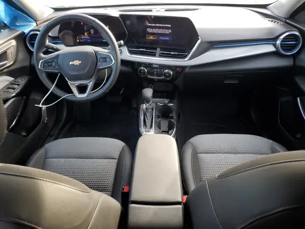 KL77LHEP3SC127978 2025 CHEVROLET TRAX - Image 8