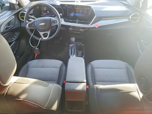 KL77LHEP3SC129889 2025 CHEVROLET TRAX - Image 8