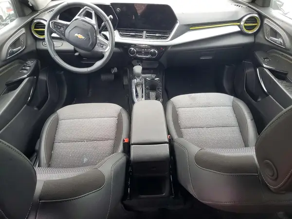 KL77LHEP3SC137295 2025 CHEVROLET TRAX - Image 8