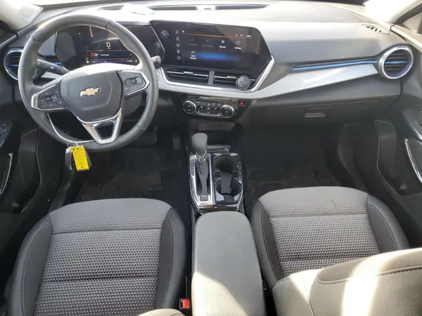 KL77LHEP3SC154789 2025 CHEVROLET TRAX - Image 8