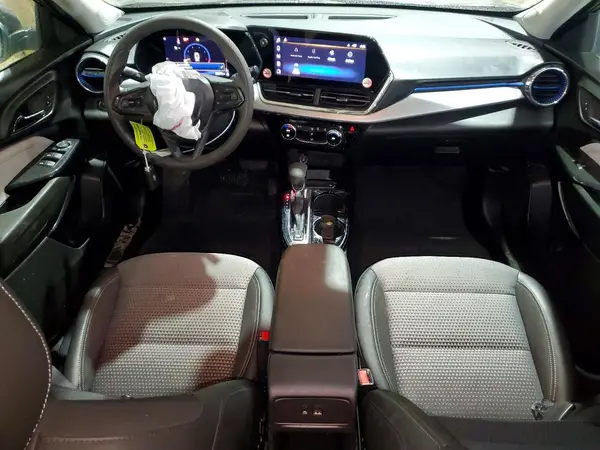 KL77LHEP3SC167235 2025 CHEVROLET TRAX - Image 8