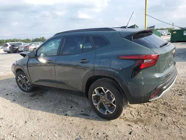 KL77LHEP3SC170572 2025 CHEVROLET TRAX - Image 2