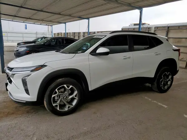 KL77LHEP3SC173889 2025 CHEVROLET TRAX - Image 1