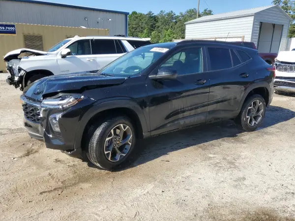 KL77LHEP3SC182561 2025 CHEVROLET TRAX - Image 1
