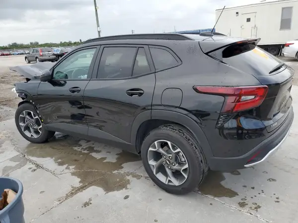 KL77LHEP3SC186349 2025 CHEVROLET TRAX - Image 2