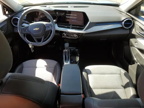 KL77LHEP3SC197898 2025 CHEVROLET TRAX - Image 8