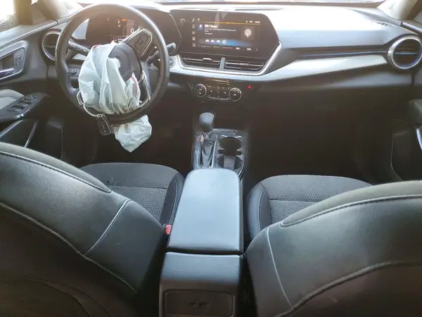 KL77LHEP3SC203084 2025 CHEVROLET TRAX - Image 8