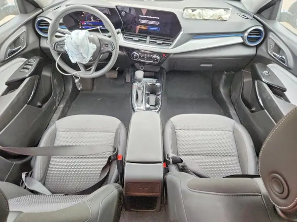 KL77LHEP3SC215686 2025 CHEVROLET TRAX - Image 8