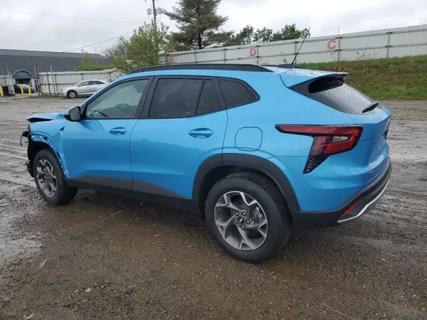 KL77LHEP3SC218121 2025 CHEVROLET TRAX - Image 2