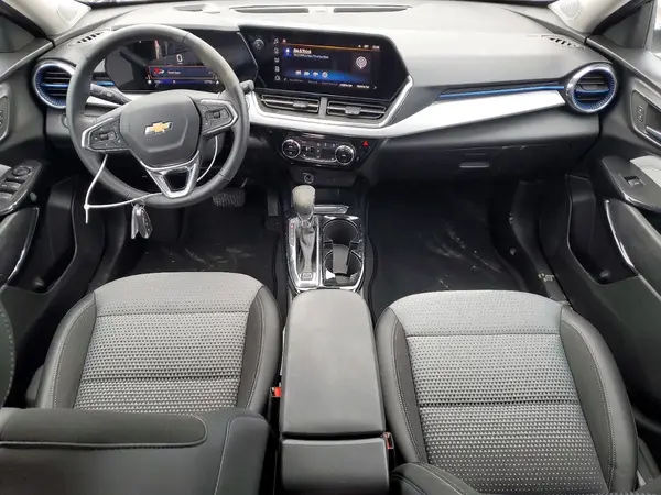 KL77LHEP3SC231595 2025 CHEVROLET TRAX - Image 8