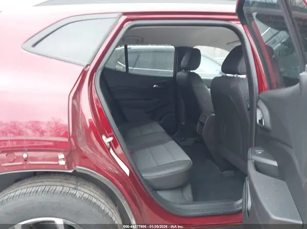 KL77LHEP3SC231824 2025 CHEVROLET TRAX - Image 8
