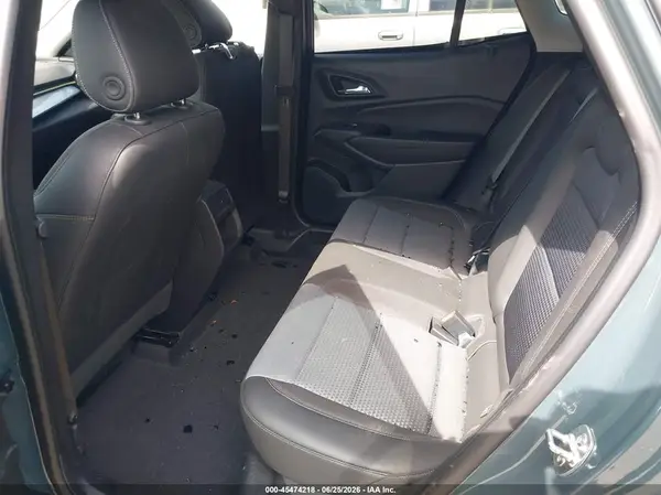 KL77LHEP3SC241642 2025 CHEVROLET TRAX - Image 8